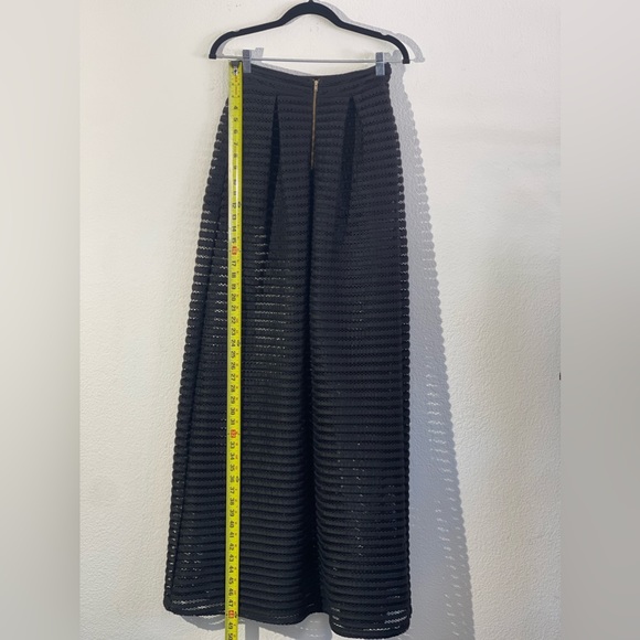 Guess Black Mesh Circle Skirt (Floor Length)
Style #W5RD5500000 - Picture 5 of 7
